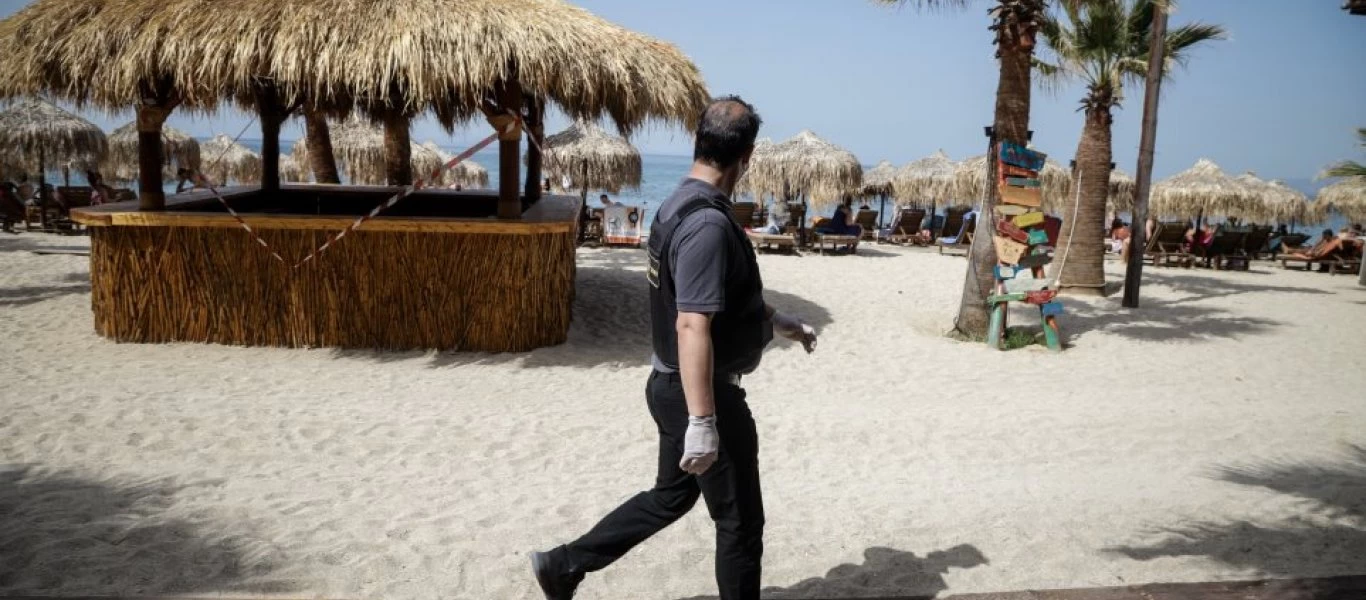 Σαρώνουν Μύκονο, Σαντορίνη και Πάρο οι αρχές για... συνωστισμό - «Βροχή» τα πρόστιμα